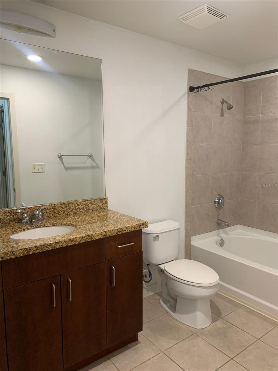 155 S Court Ave #1407 Property Photo 11