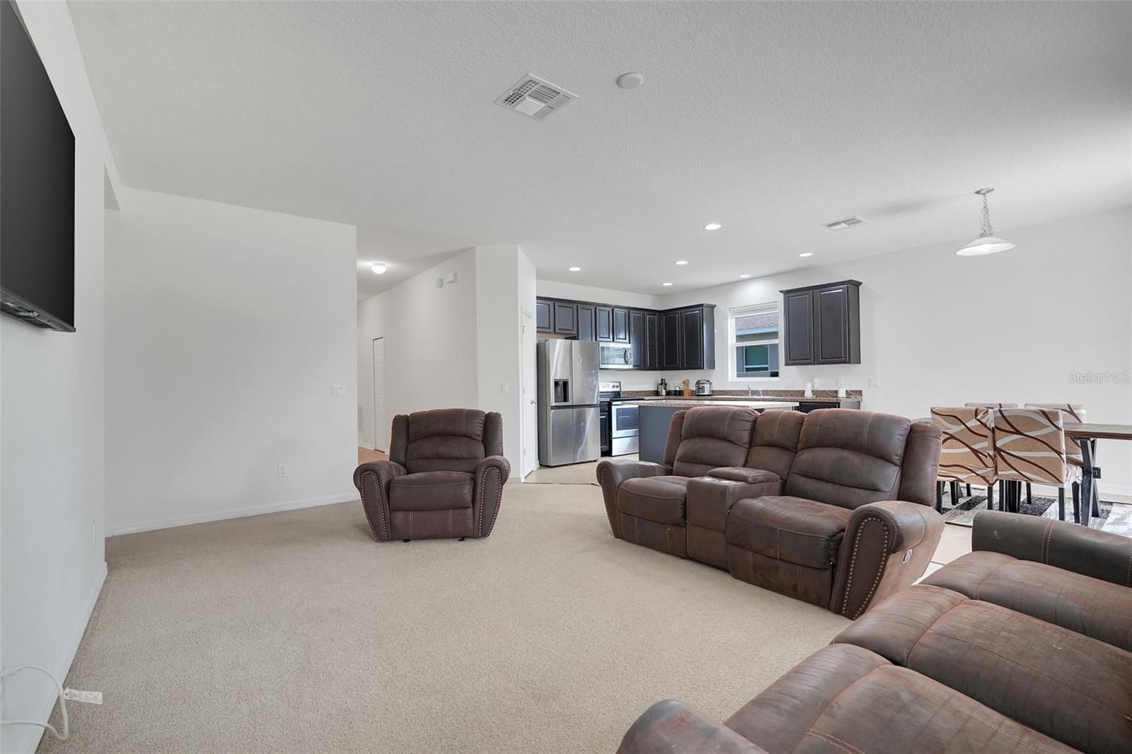 3923 Wind Dancer Cir Property Photo 8