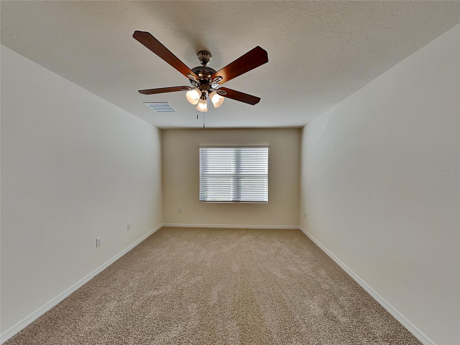 1004 Brooklet Dr Property Photo 7