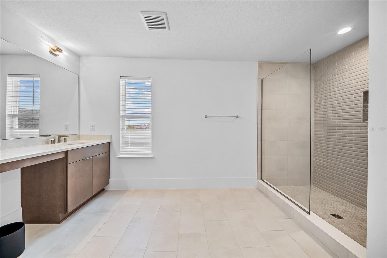 1694 Pinecliff Dr Property Photo 45