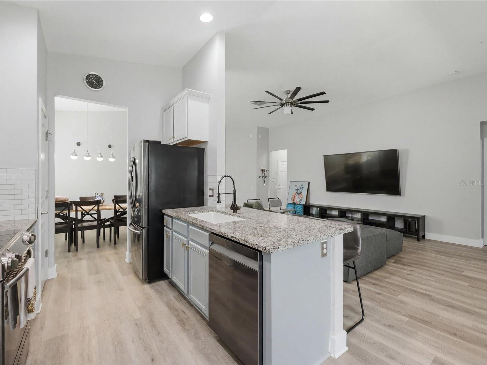 13219 Charfield St Property Photo 10