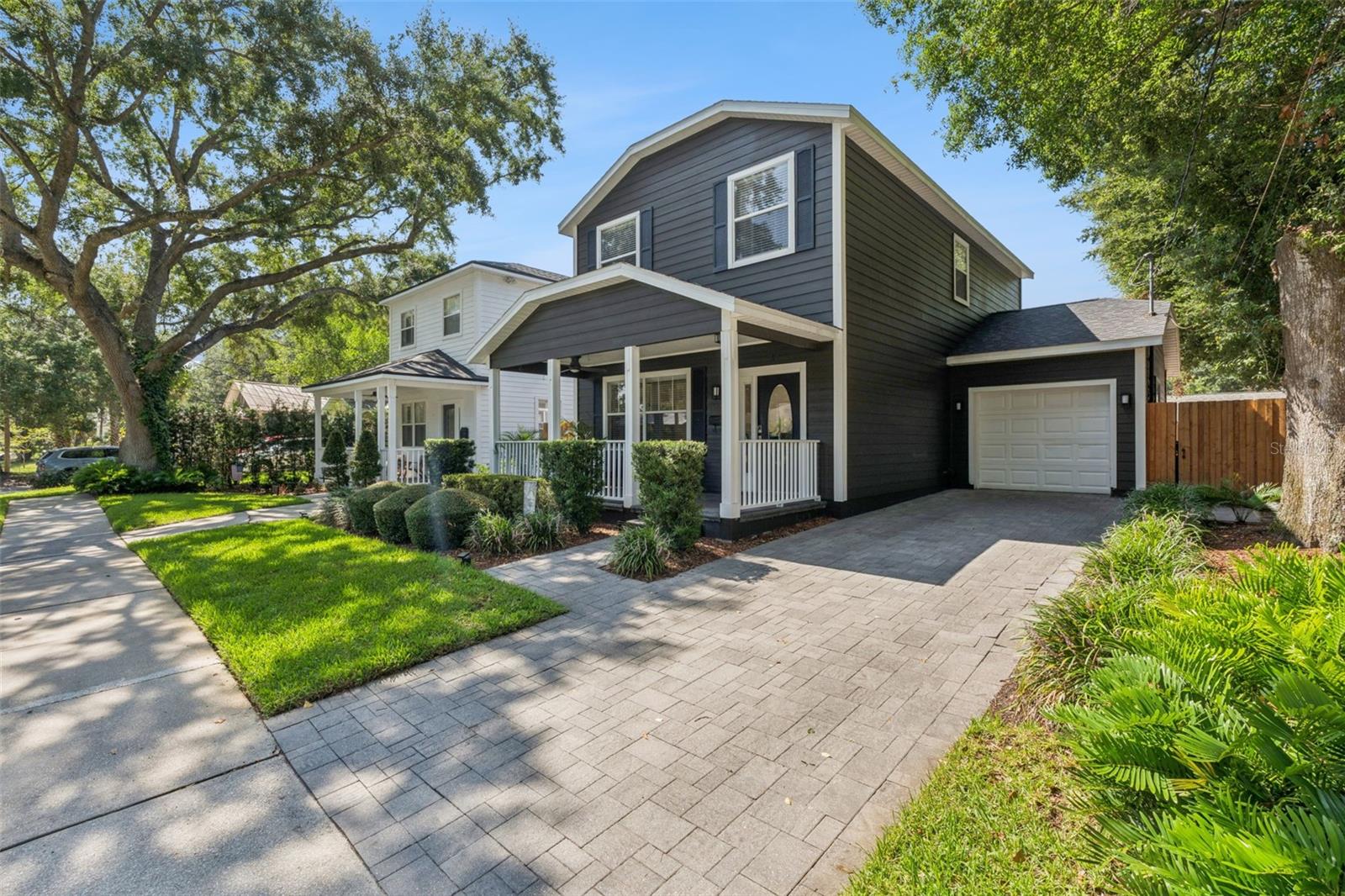 1810 Illinois St Property Photo 5
