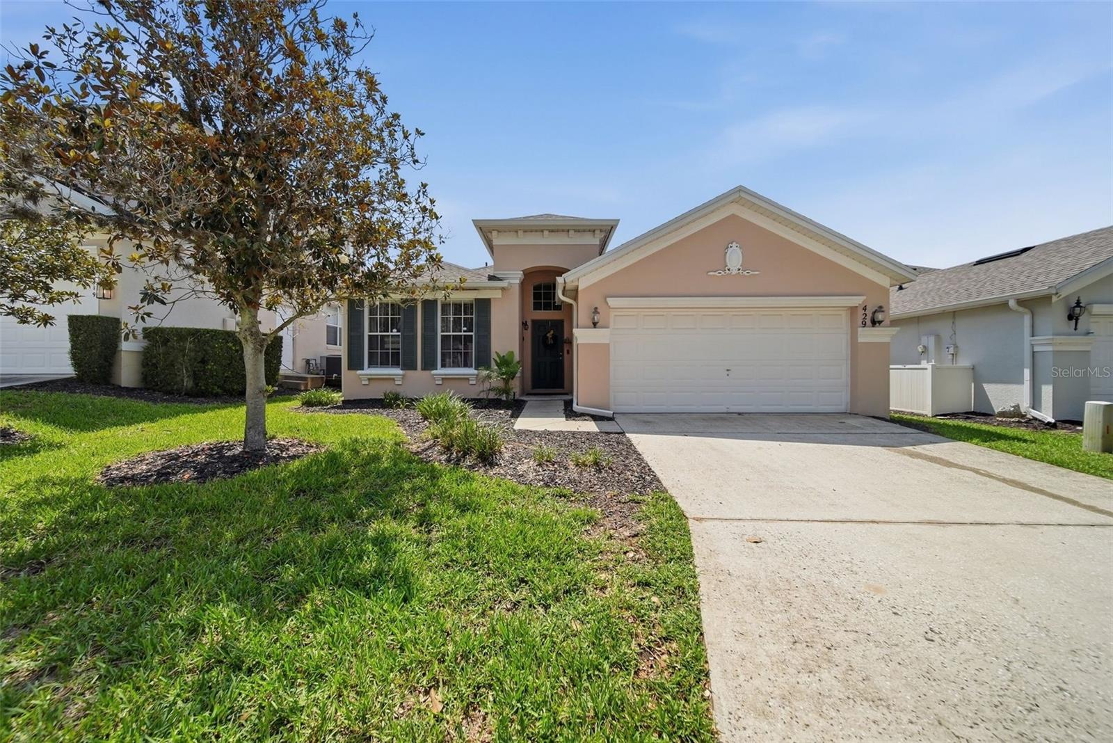 429 Orista Dr Property Photo 1
