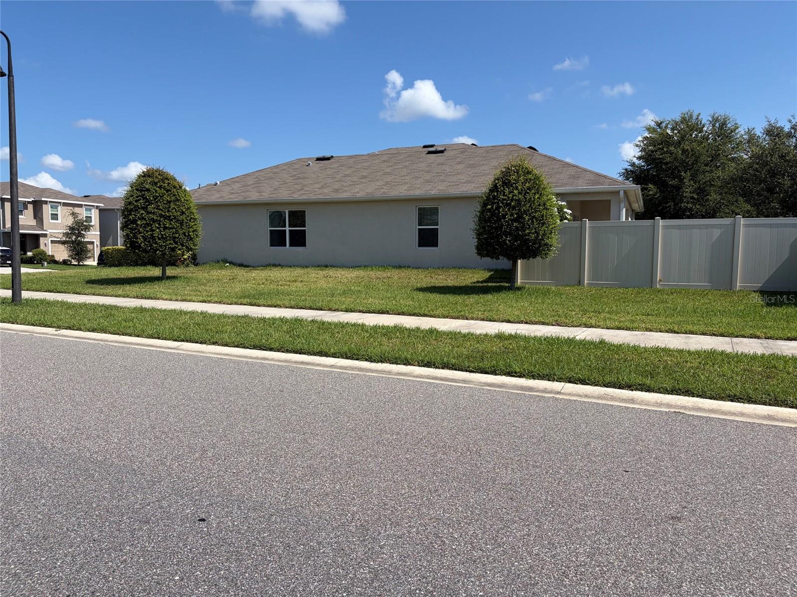 16252 Silent Sands Ln Property Photo 3