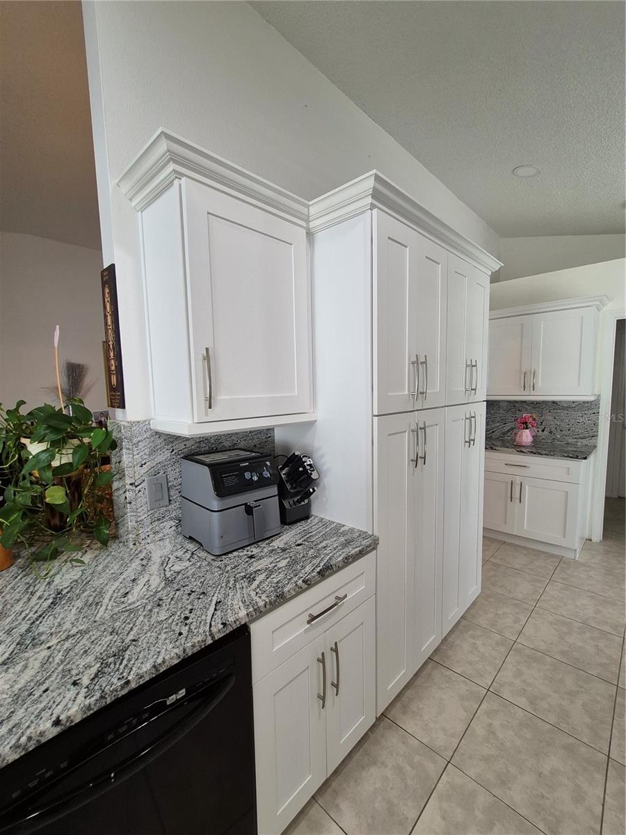 3114 Stern Ct Property Photo 6