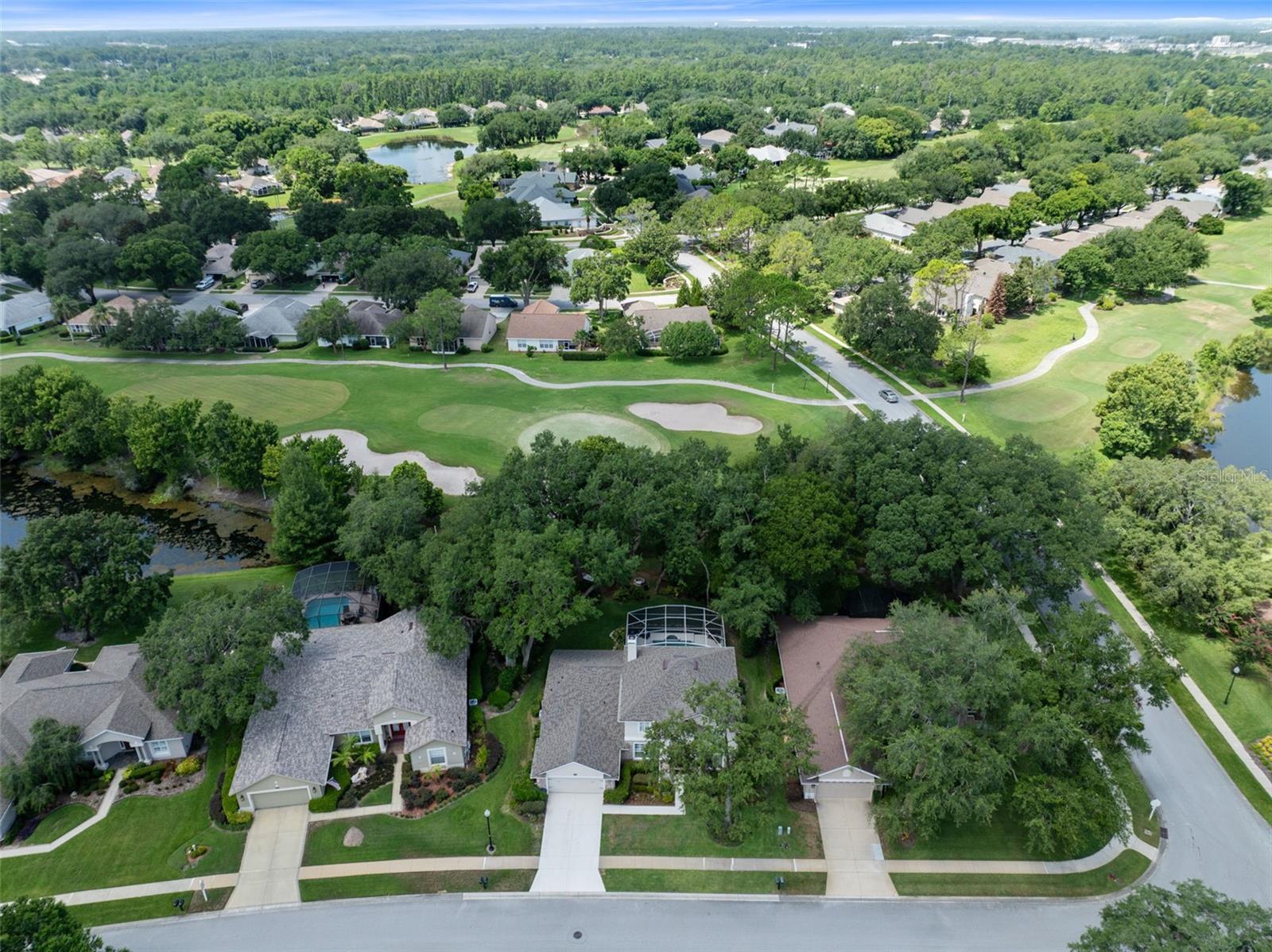 8052 Laurel Ridge Dr Property Photo 3