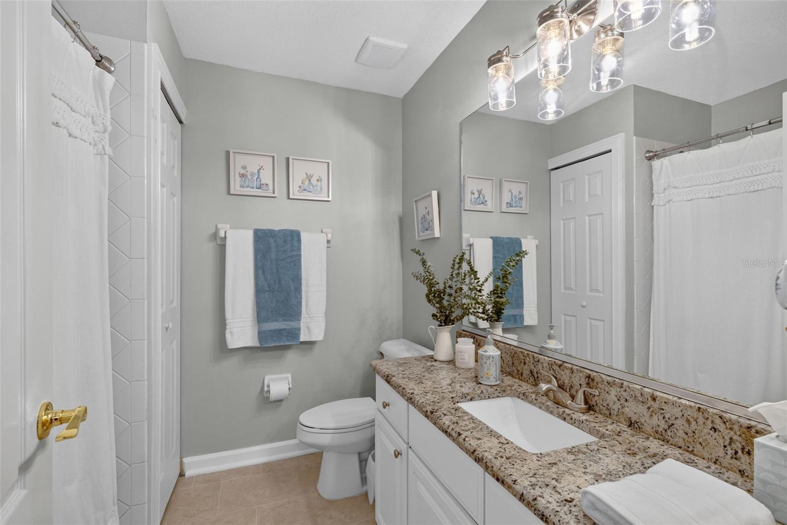 8052 Laurel Ridge Dr Property Photo 22