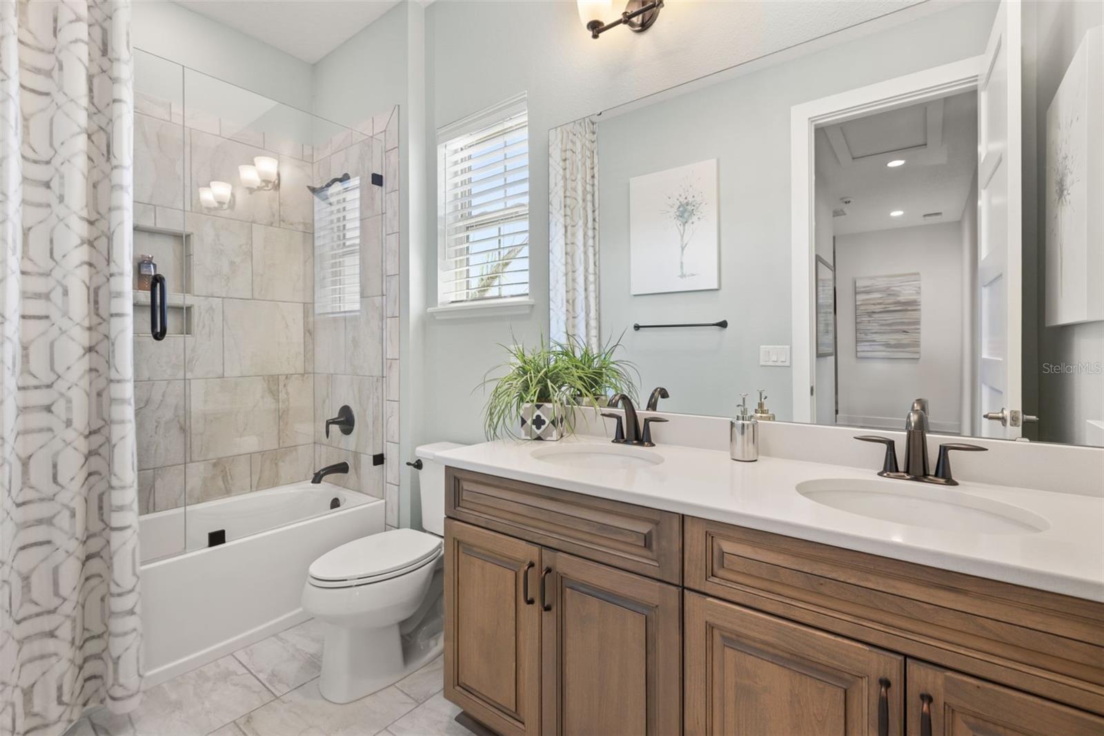 8836 Lakeshore Pointe Dr Property Photo 33