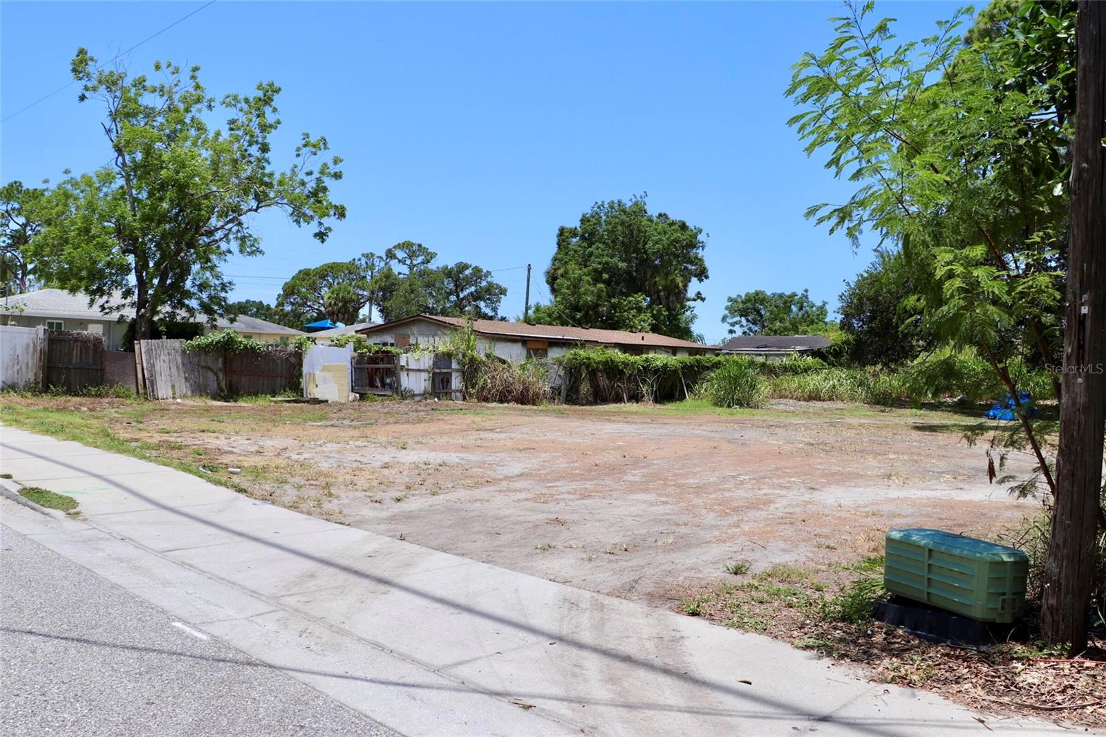 0 Mango Ave Property Photo 2
