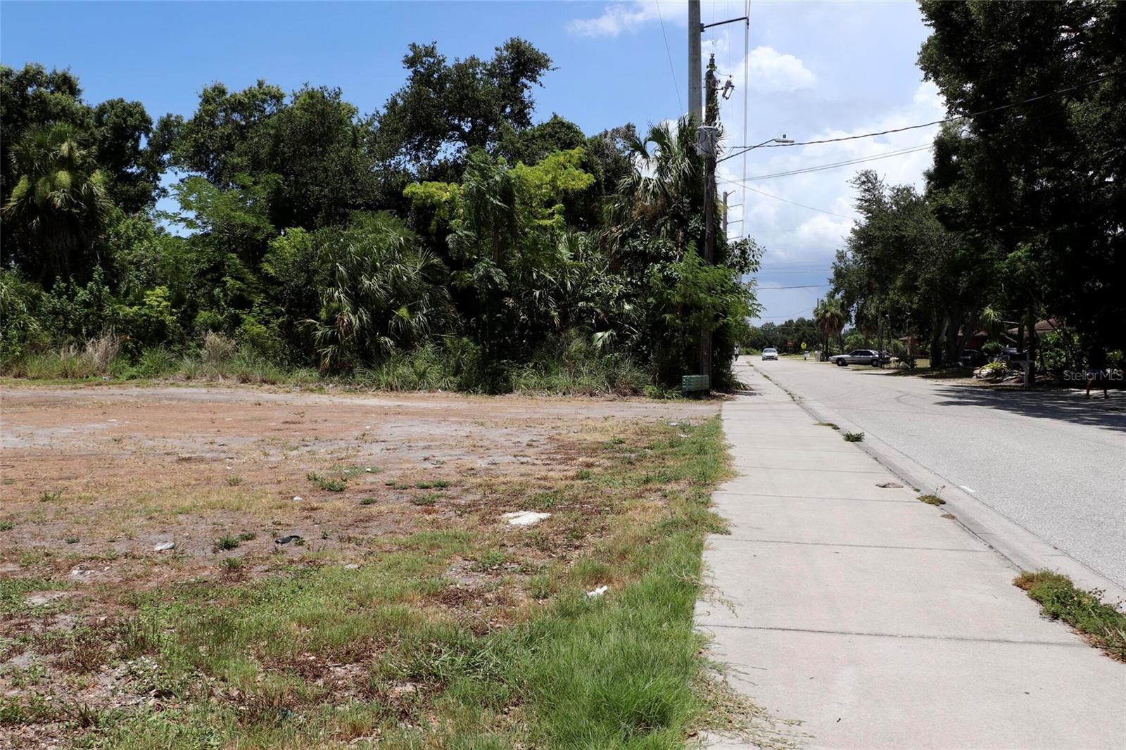 0 Mango Ave Property Photo 4