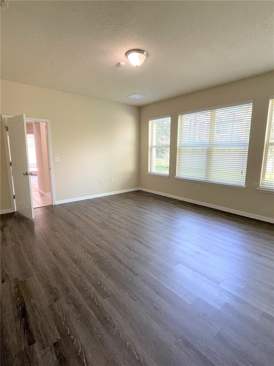 8415 Morehouse Dr Property Photo 13