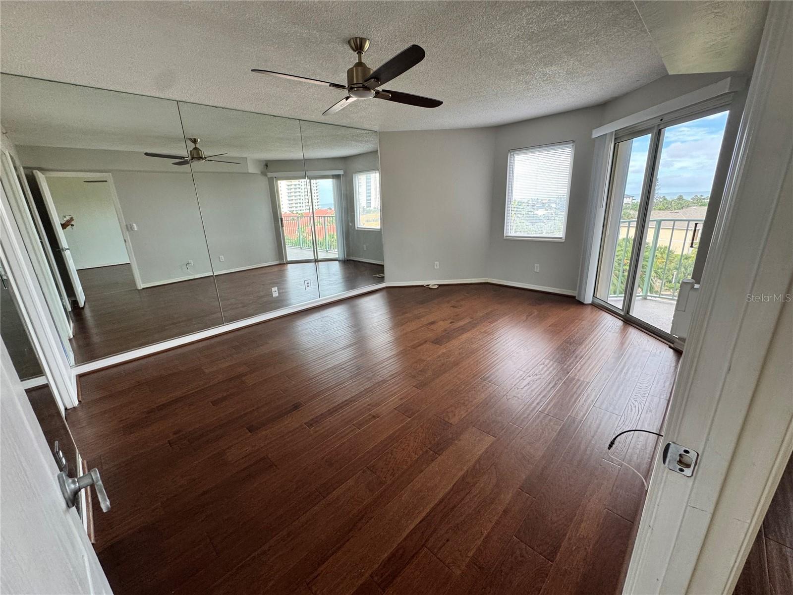 4 Oceans West Blvd #606d Property Photo 14
