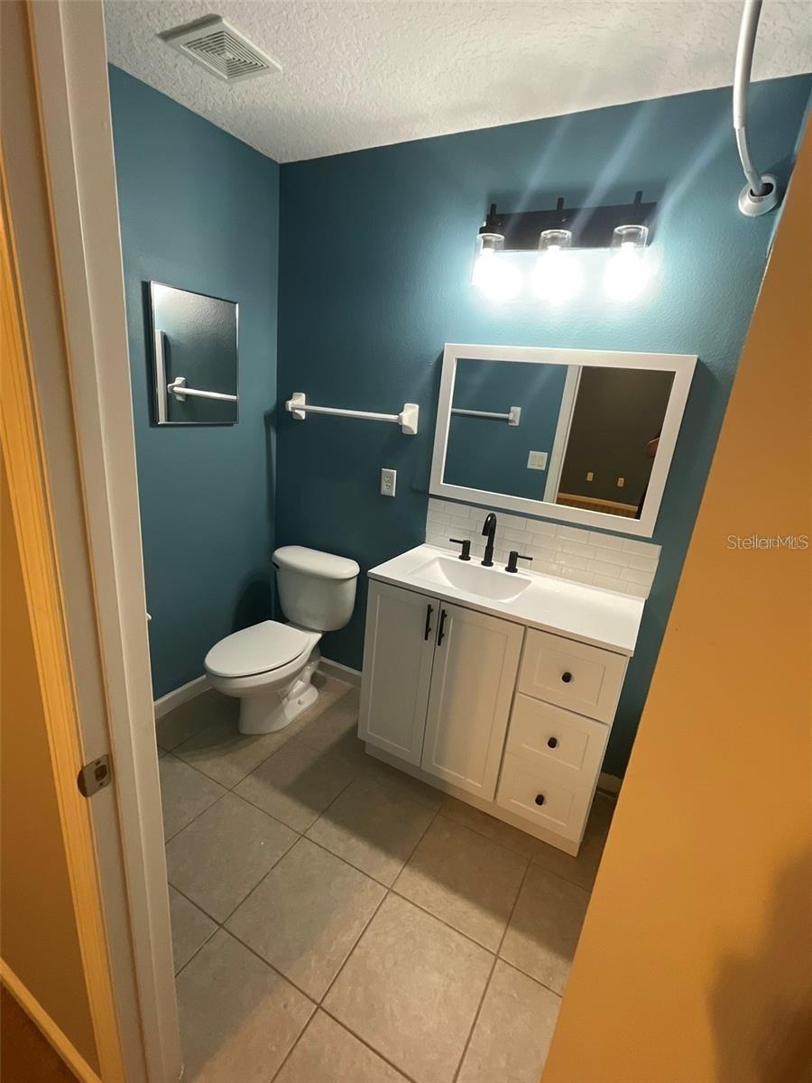 16265 Old Ash Loop Property Photo 9