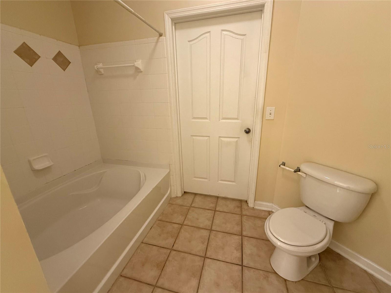 12861 Madison Pointe Cir #106 Property Photo 14