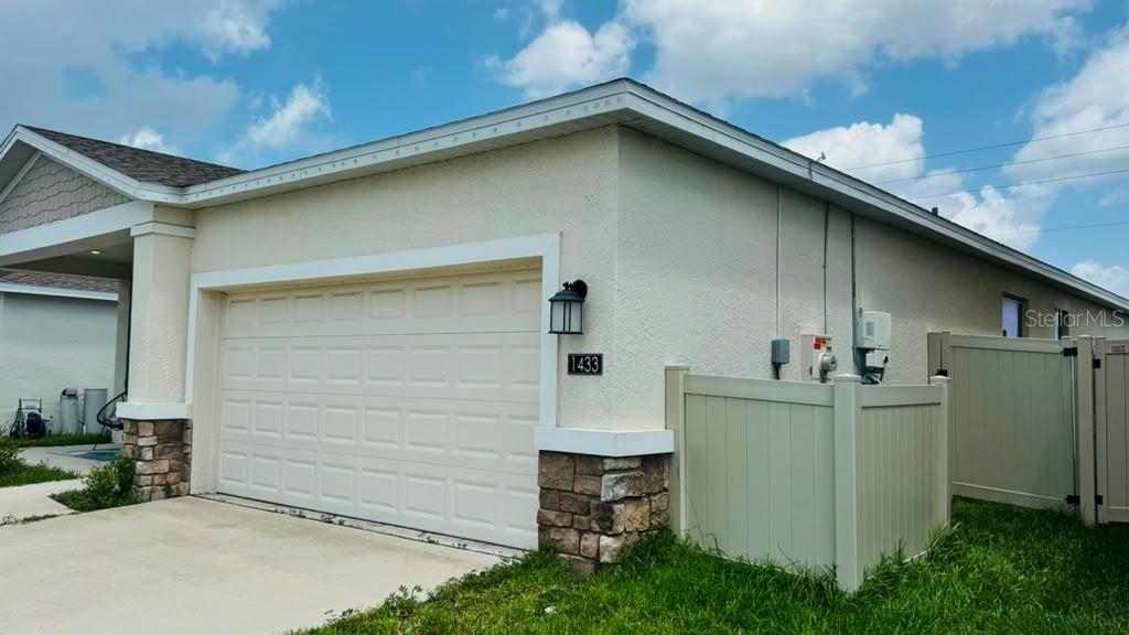 1433 Deepwater Cir #a Property Photo 2