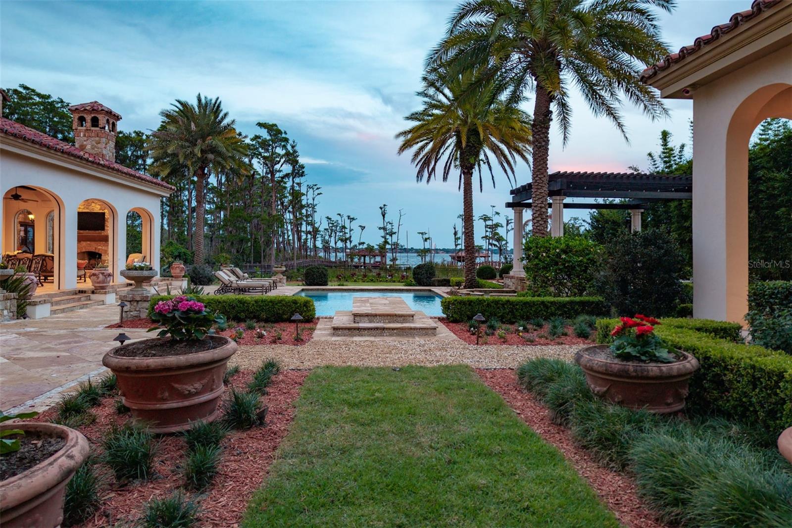 6119 Grosvenor Shore Dr Property Photo 87
