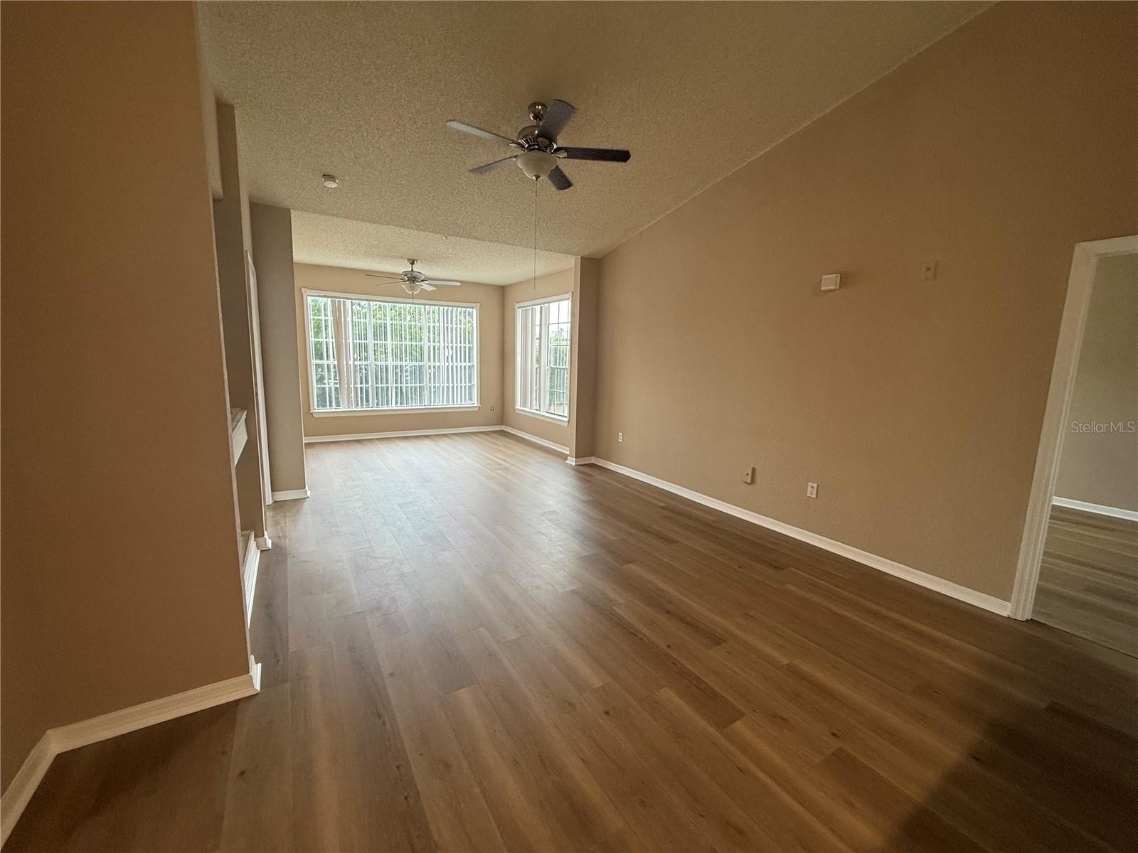 O6421208 Property Photo 13
