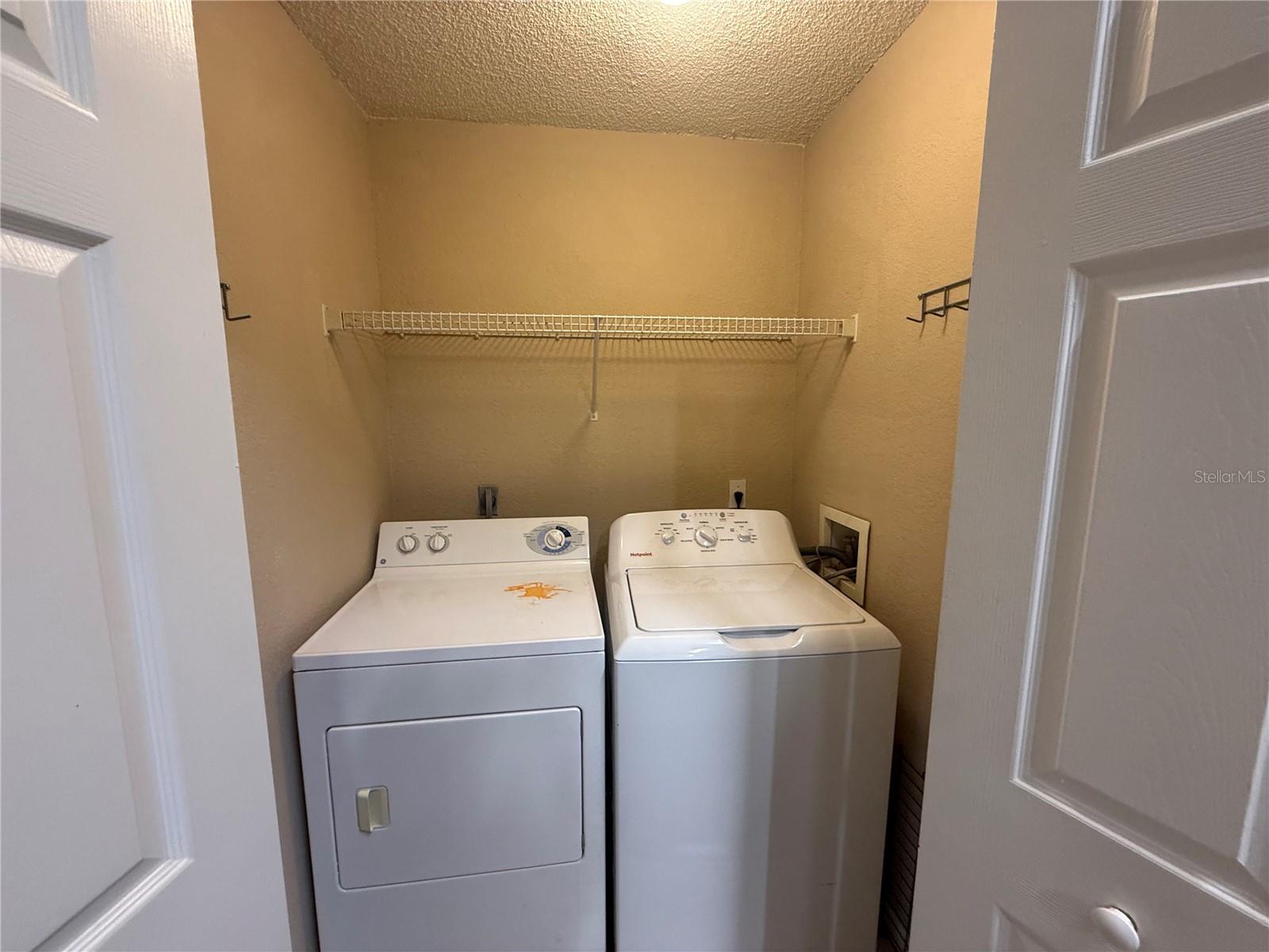 O6421208 Property Photo 16
