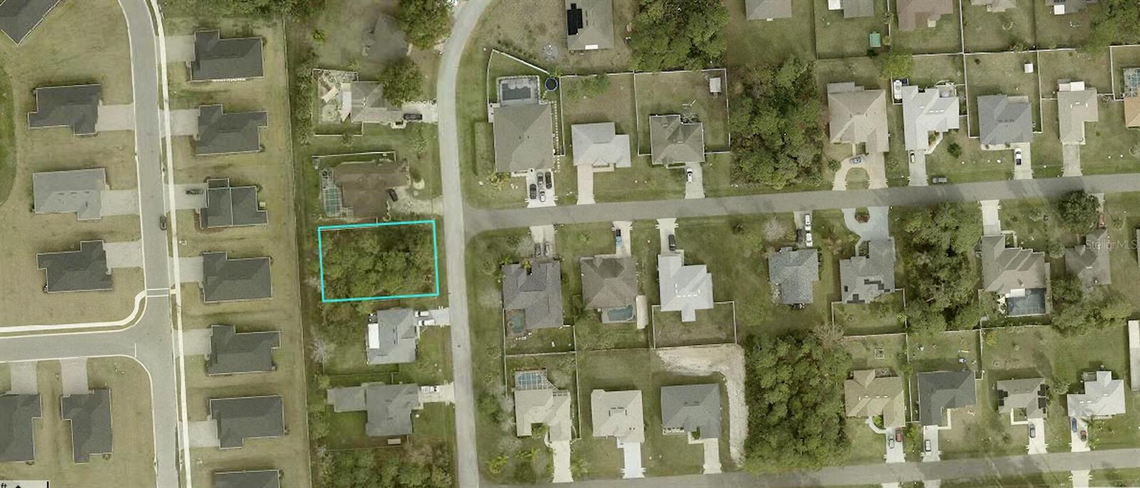 13 Port Royal Dr Property Photo 1