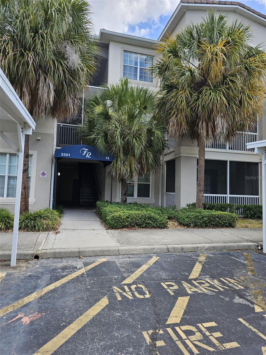 3321 WHITESTONE CIR #102