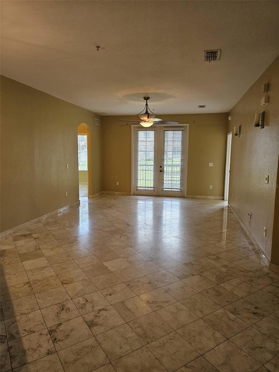 3321 Whitestone Cir #102 Property Photo 5