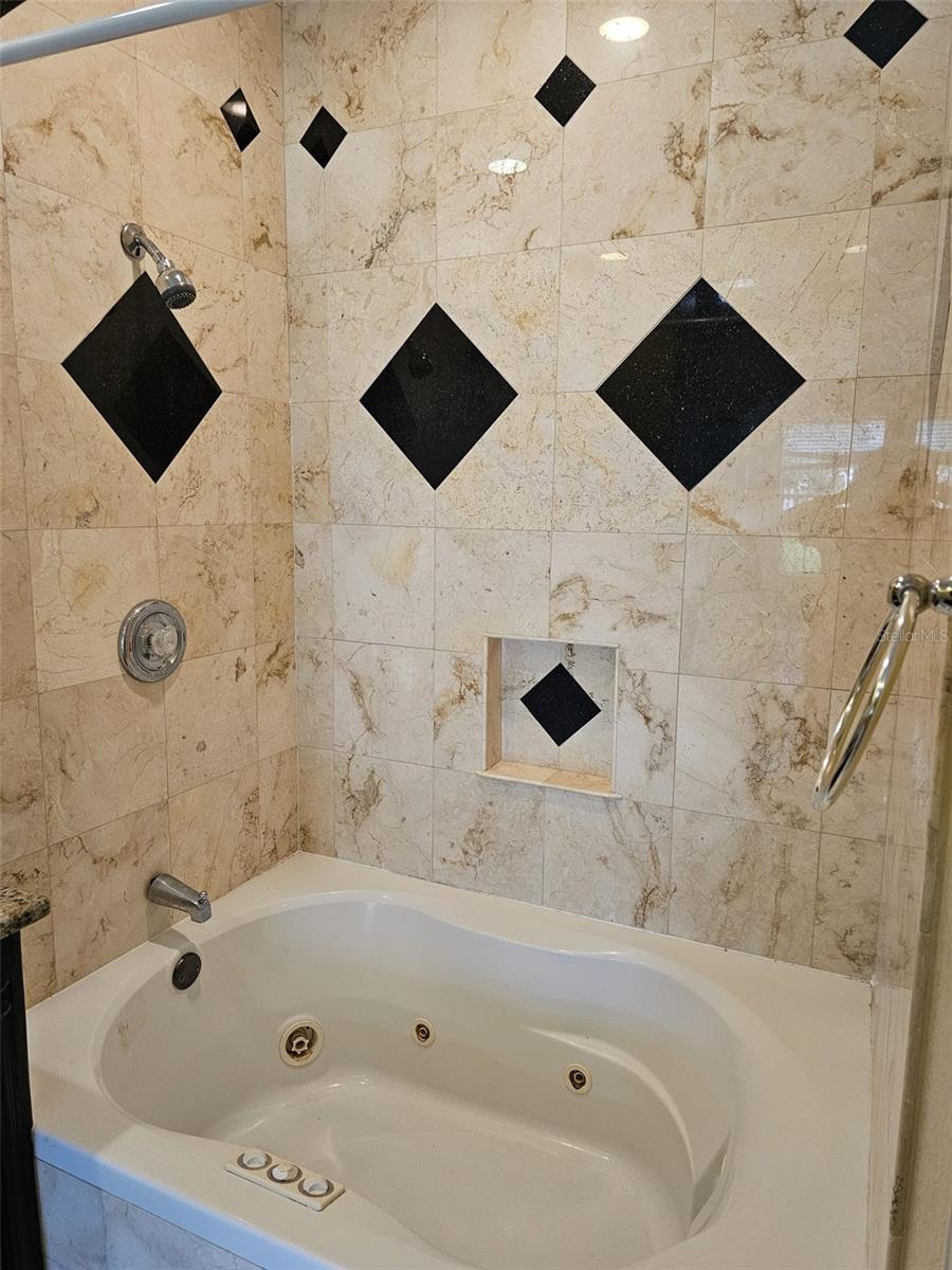 3321 Whitestone Cir #102 Property Photo 16