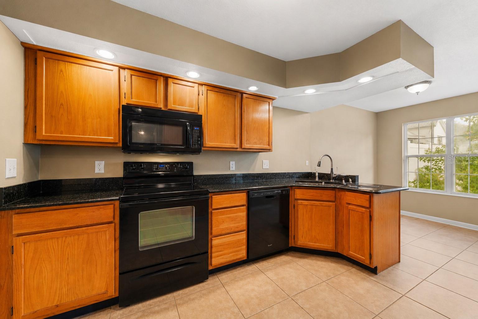 3837 Holston Way Property Photo 4