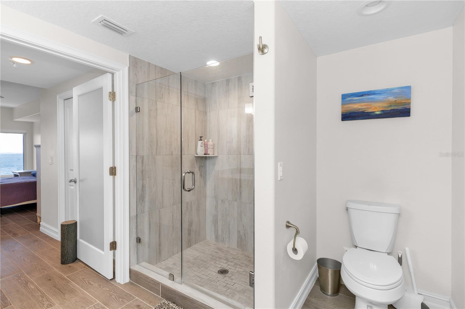 1805 Riverside Dr #506 Property Photo 11