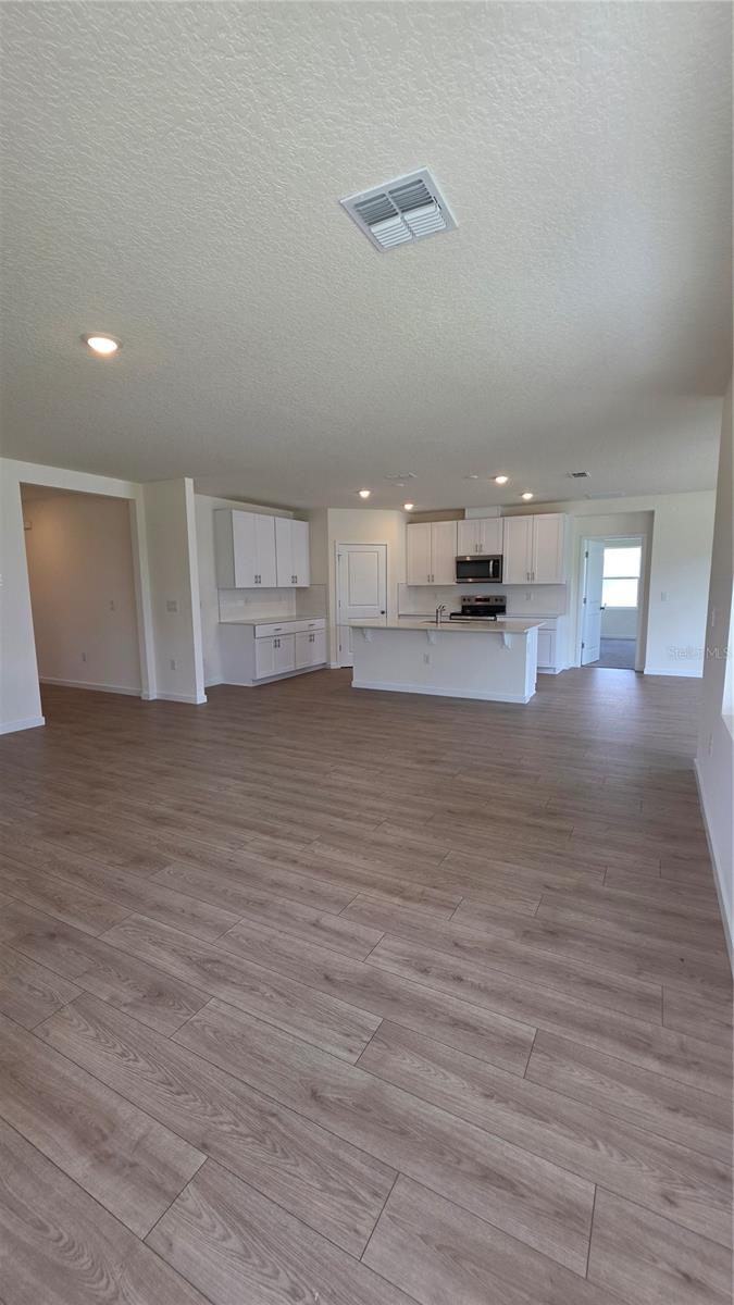 894 Britton Loop Property Photo 5