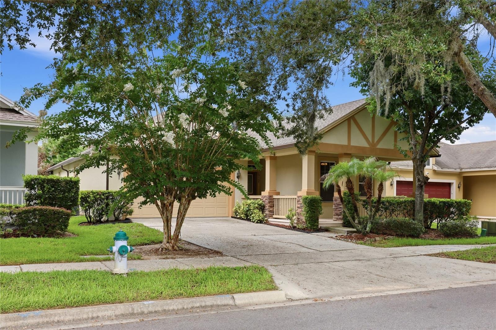 13137 Penshurst Ln Property Photo 8