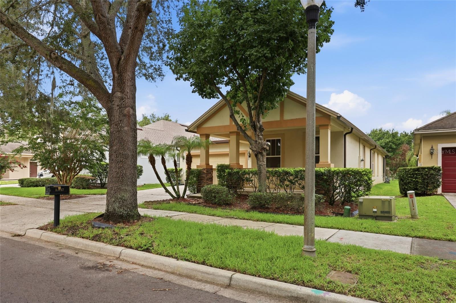 13137 Penshurst Ln Property Photo 9
