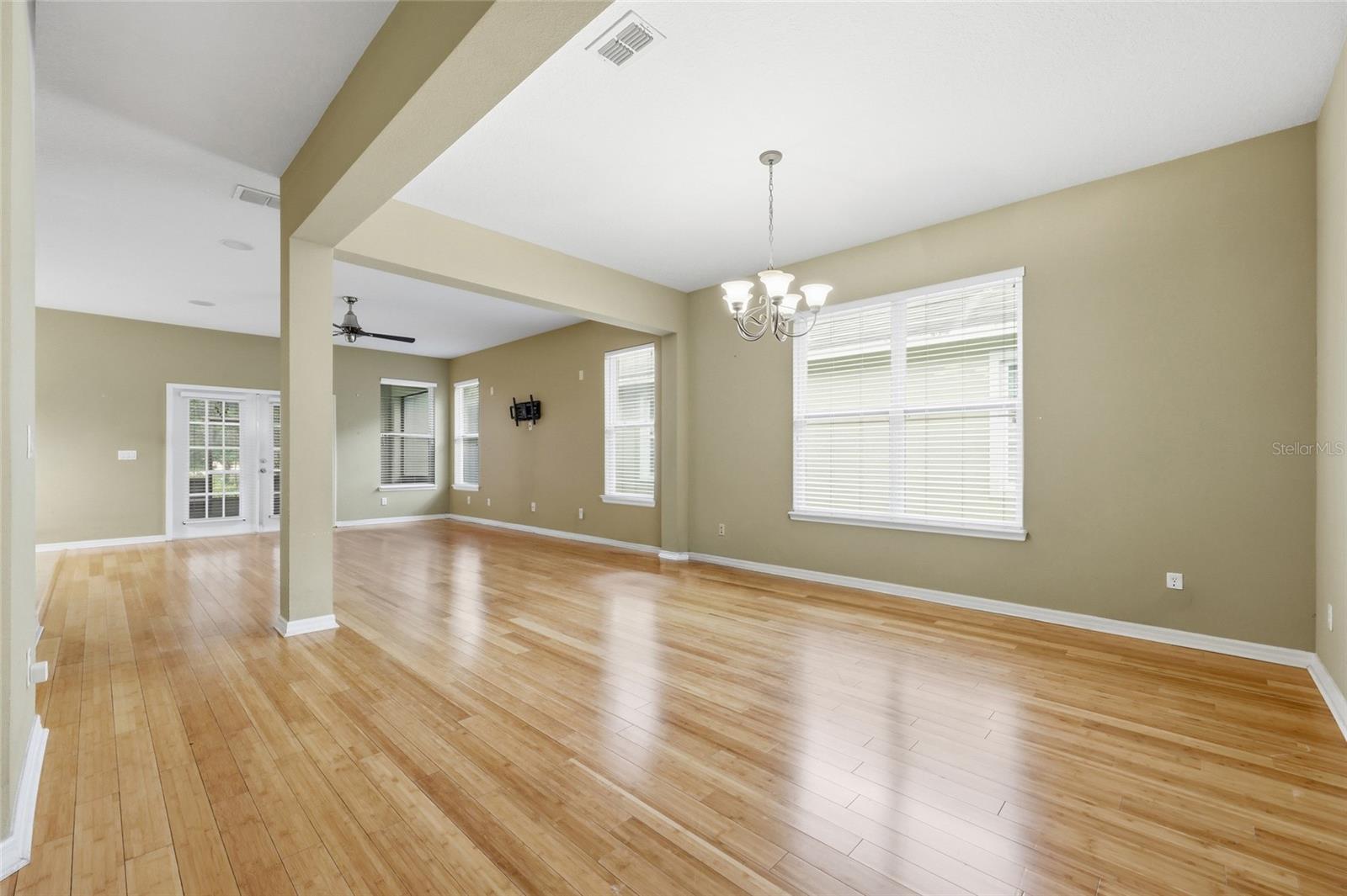 13137 Penshurst Ln Property Photo 14