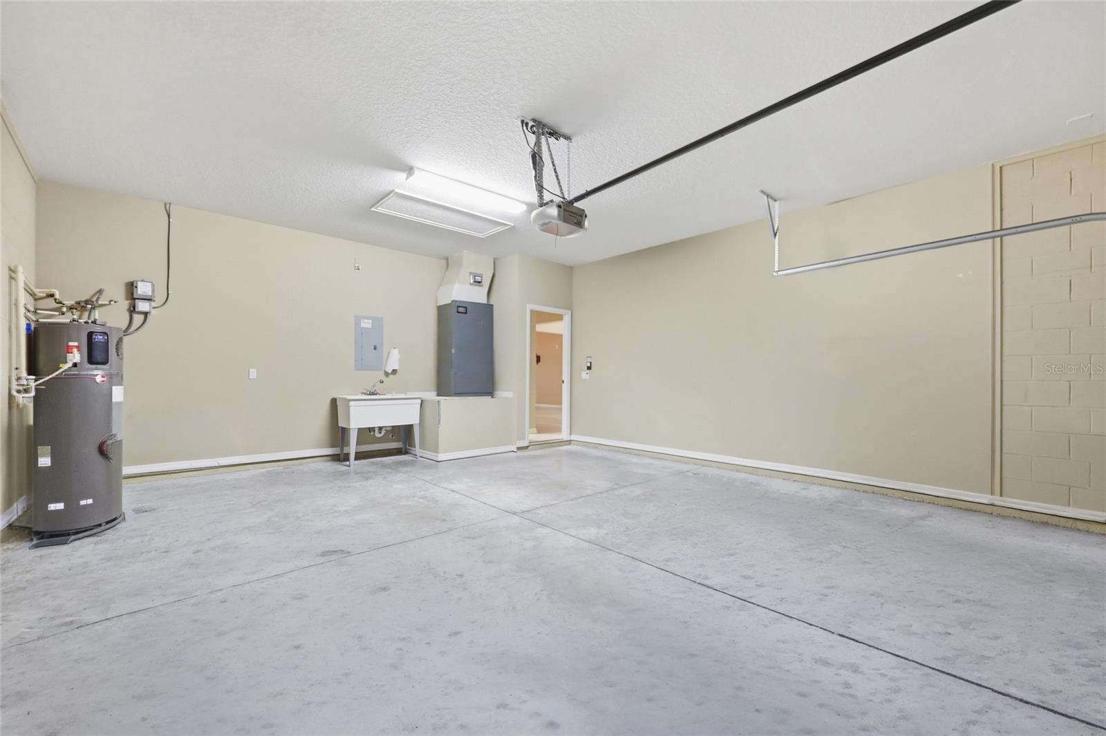 13137 Penshurst Ln Property Photo 40