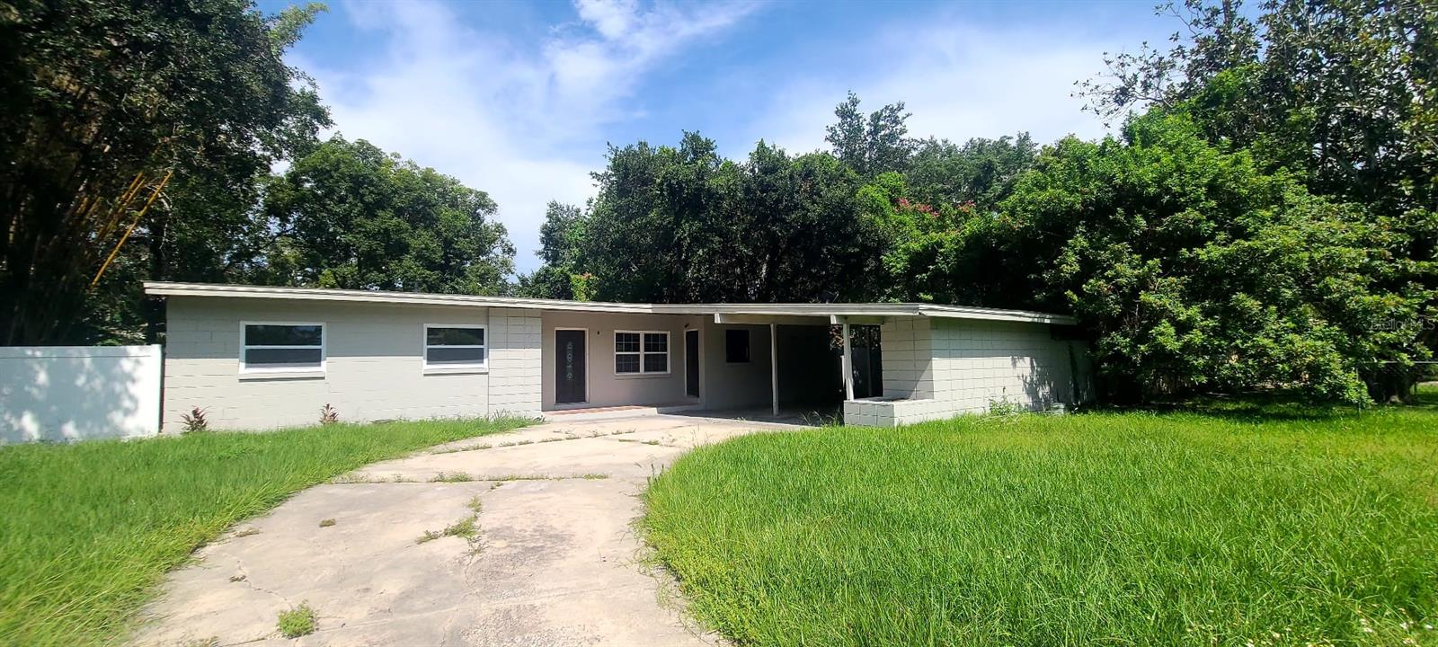 301 HOPE CIR Property Photo 1