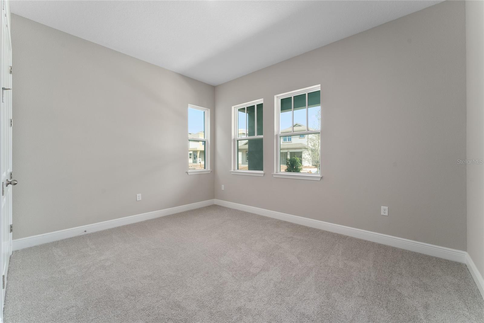 13254 Mcmillan Dr Property Photo 7