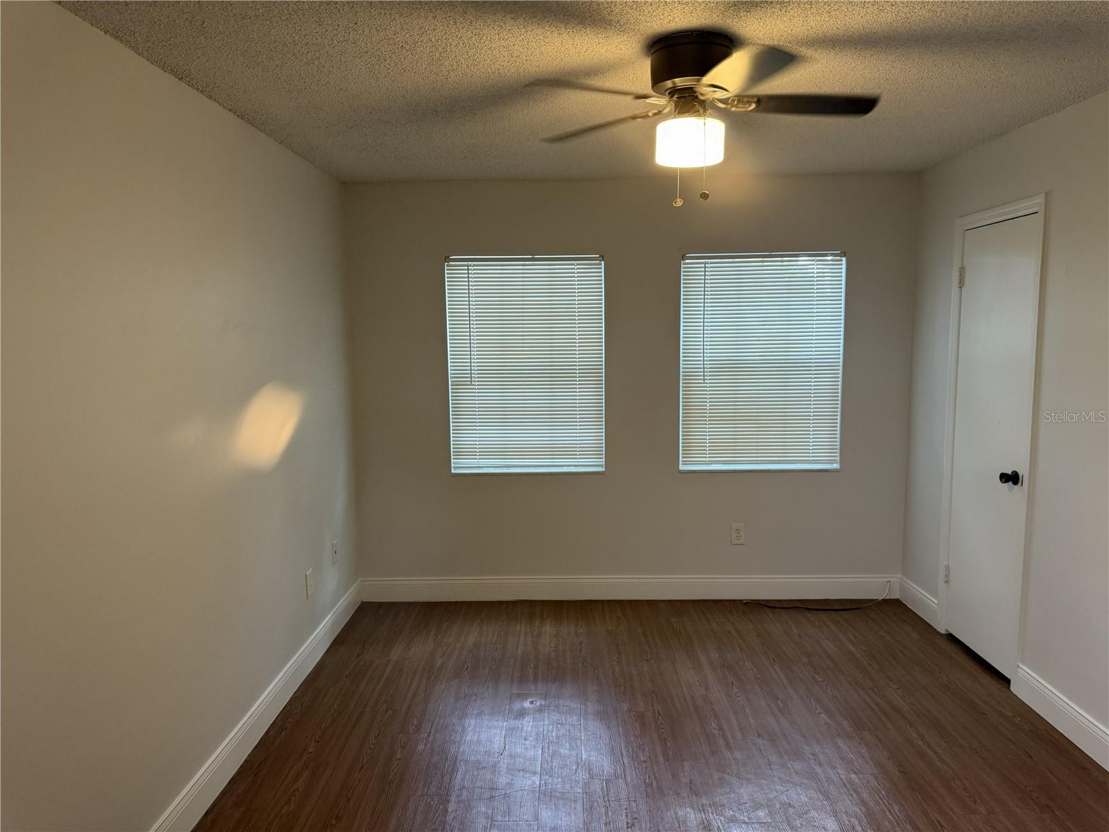 726 Edgewater Dr #2 Property Photo 18