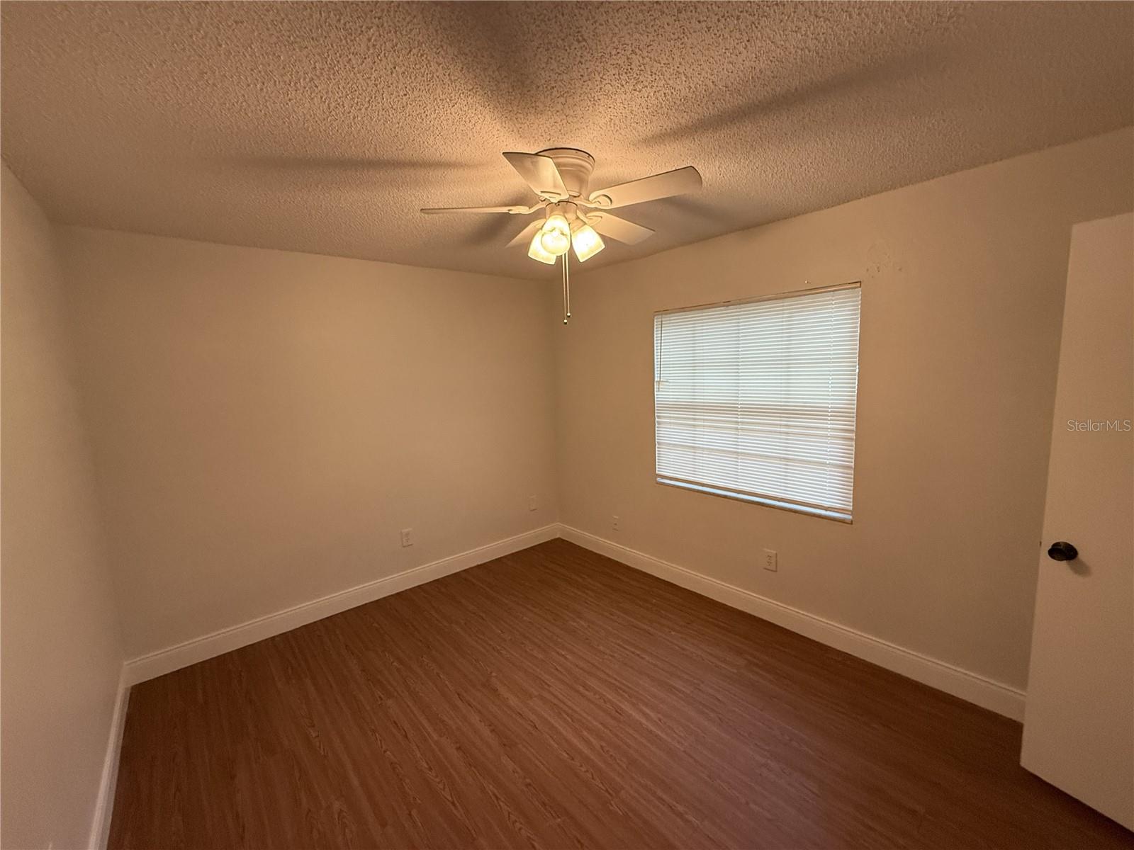 726 Edgewater Dr #2 Property Photo 20