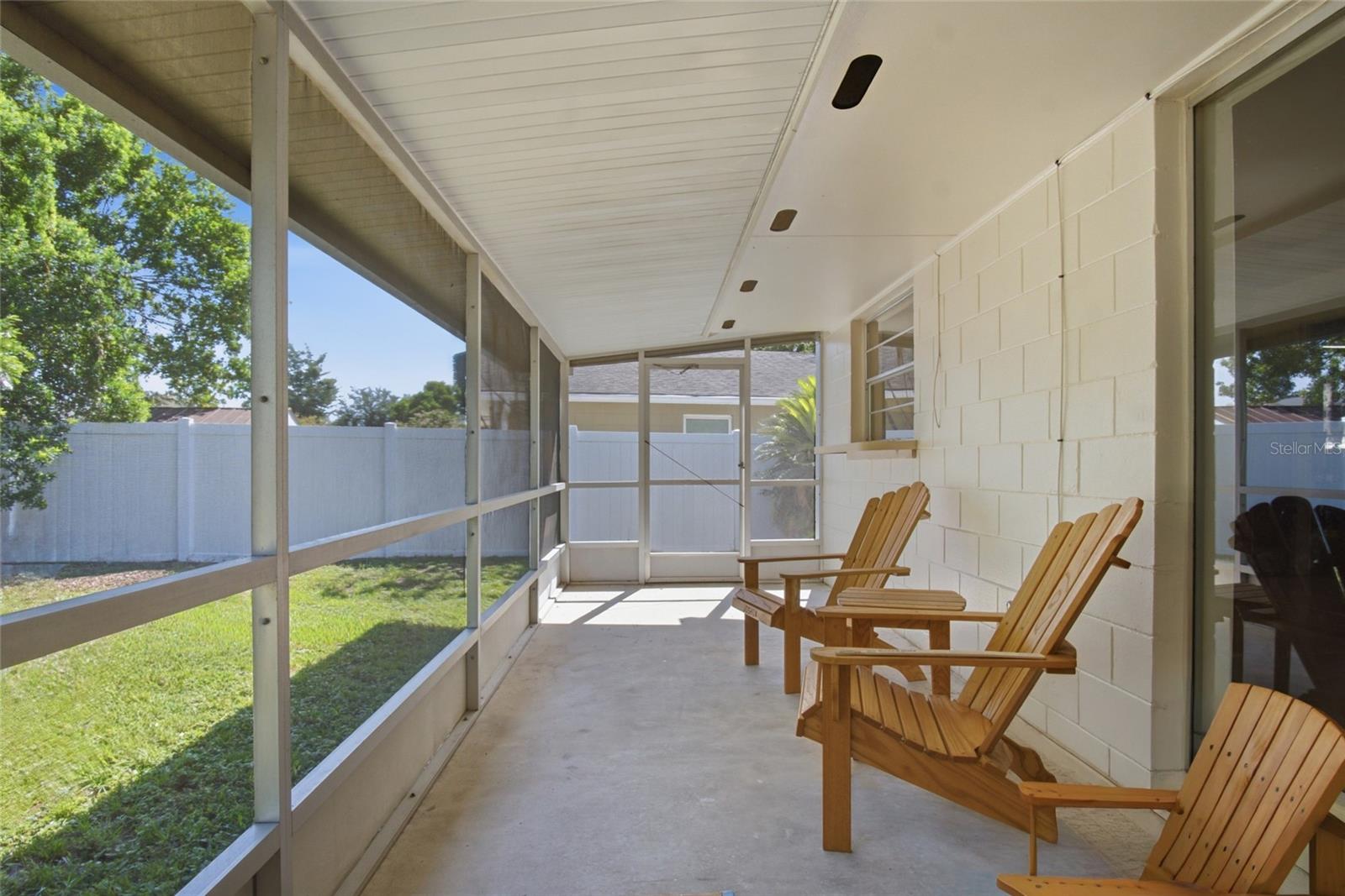 1420 Avalon Blvd Property Photo 4