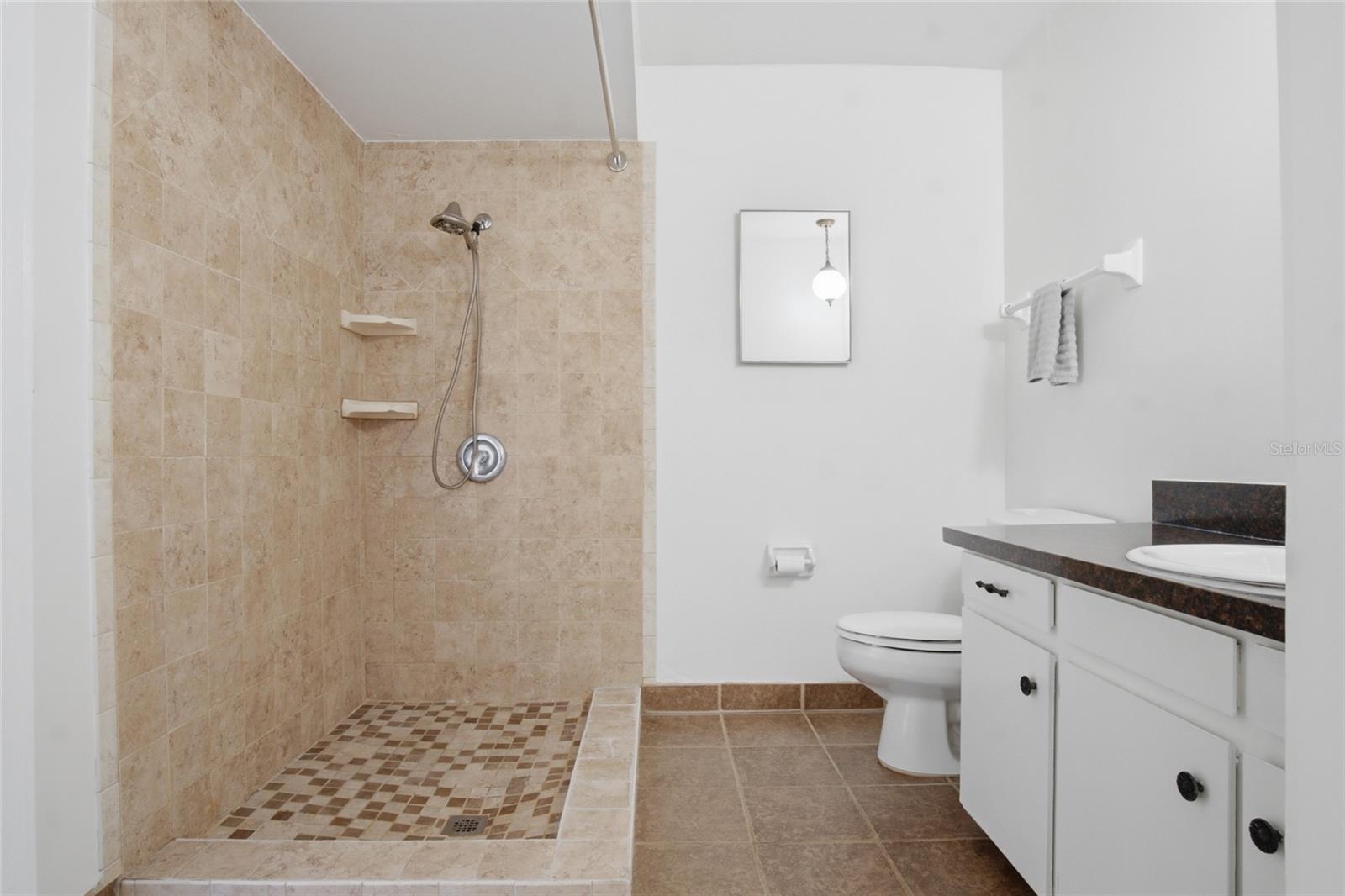 1420 Avalon Blvd Property Photo 18