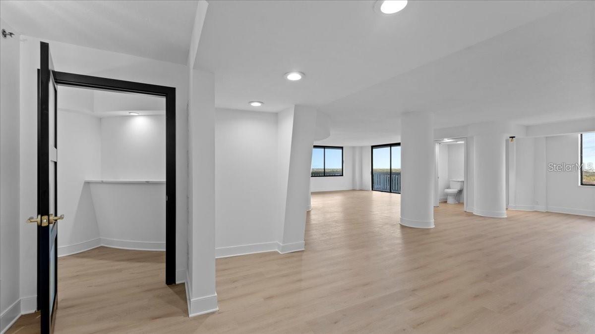 400 E Colonial Dr #1606 Property Photo 6
