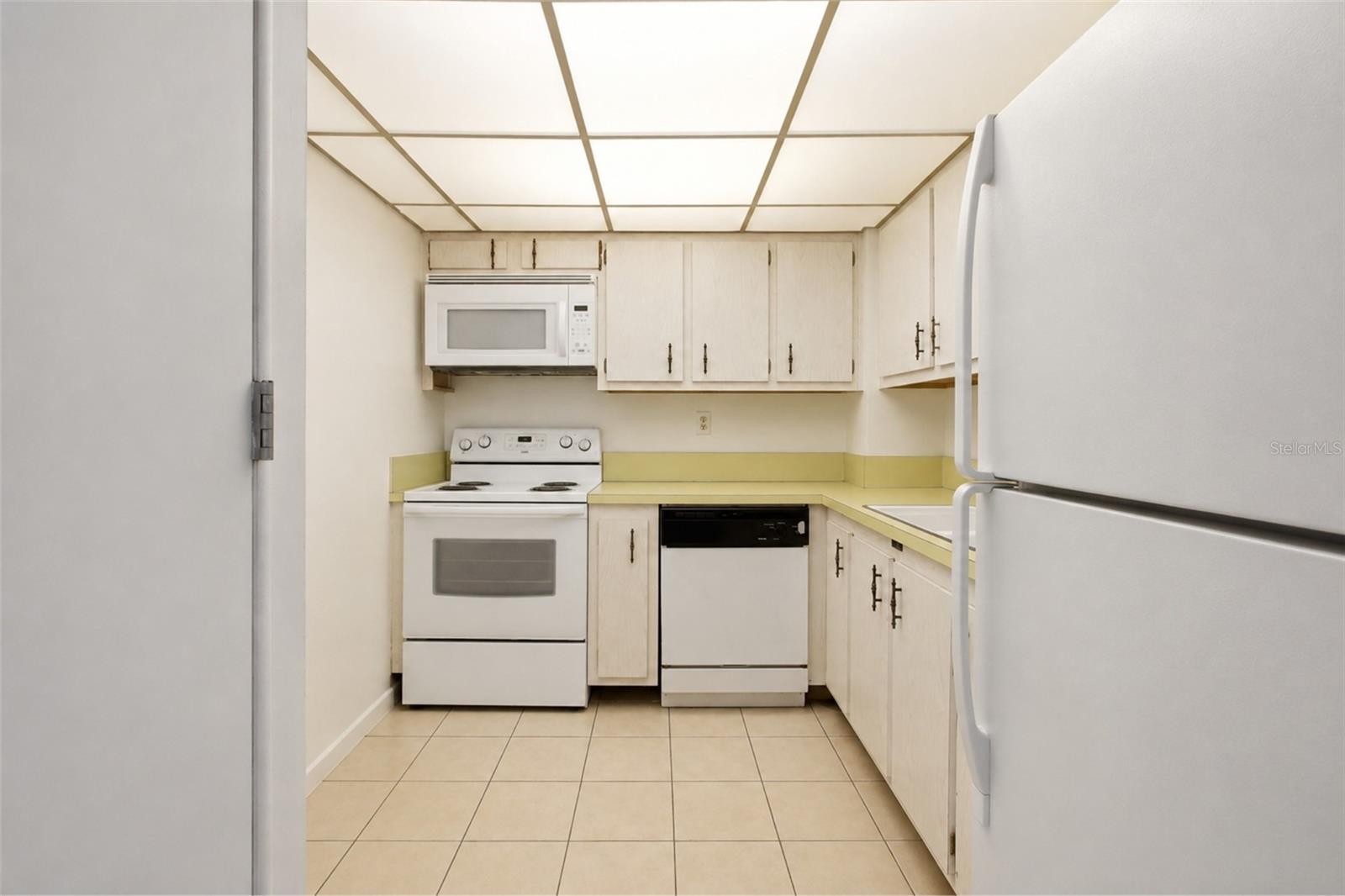 3540 S Ocean Blvd #808w Property Photo 8