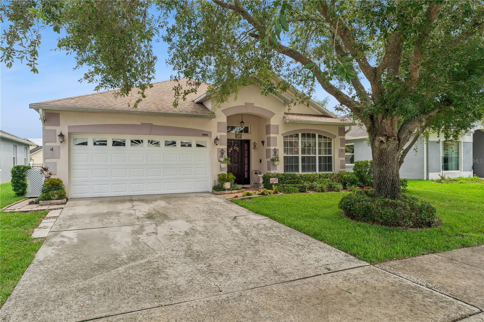 9955 Medallion Bluff Ln Property Photo 1