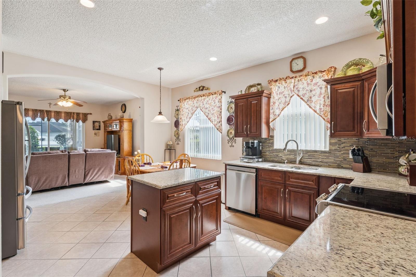 9955 Medallion Bluff Ln Property Photo 14