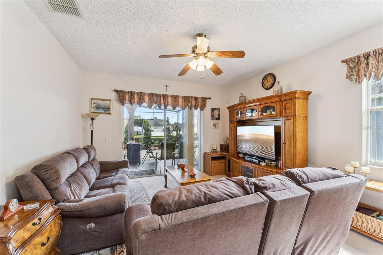 9955 Medallion Bluff Ln Property Photo 17
