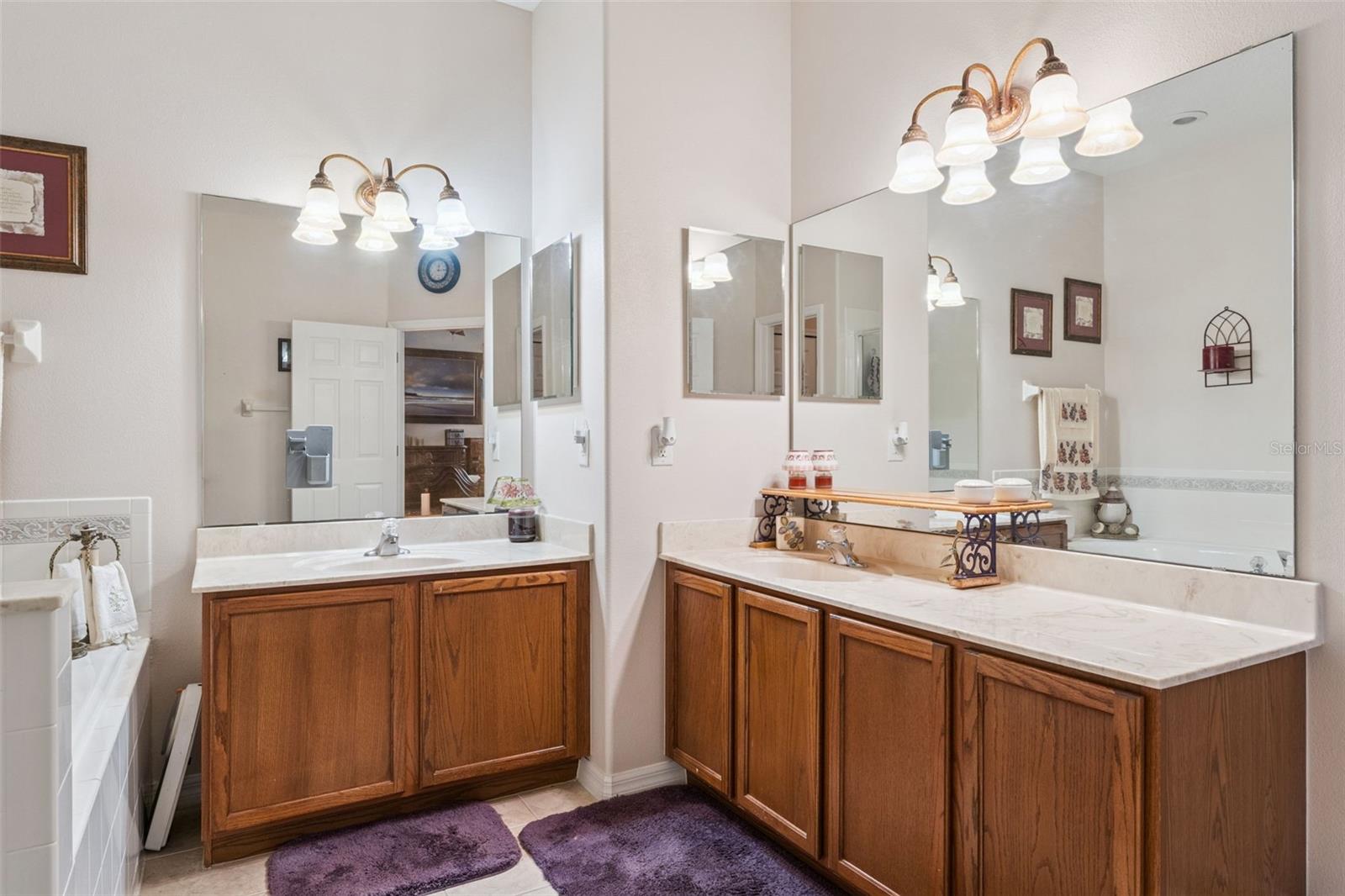 9955 Medallion Bluff Ln Property Photo 22