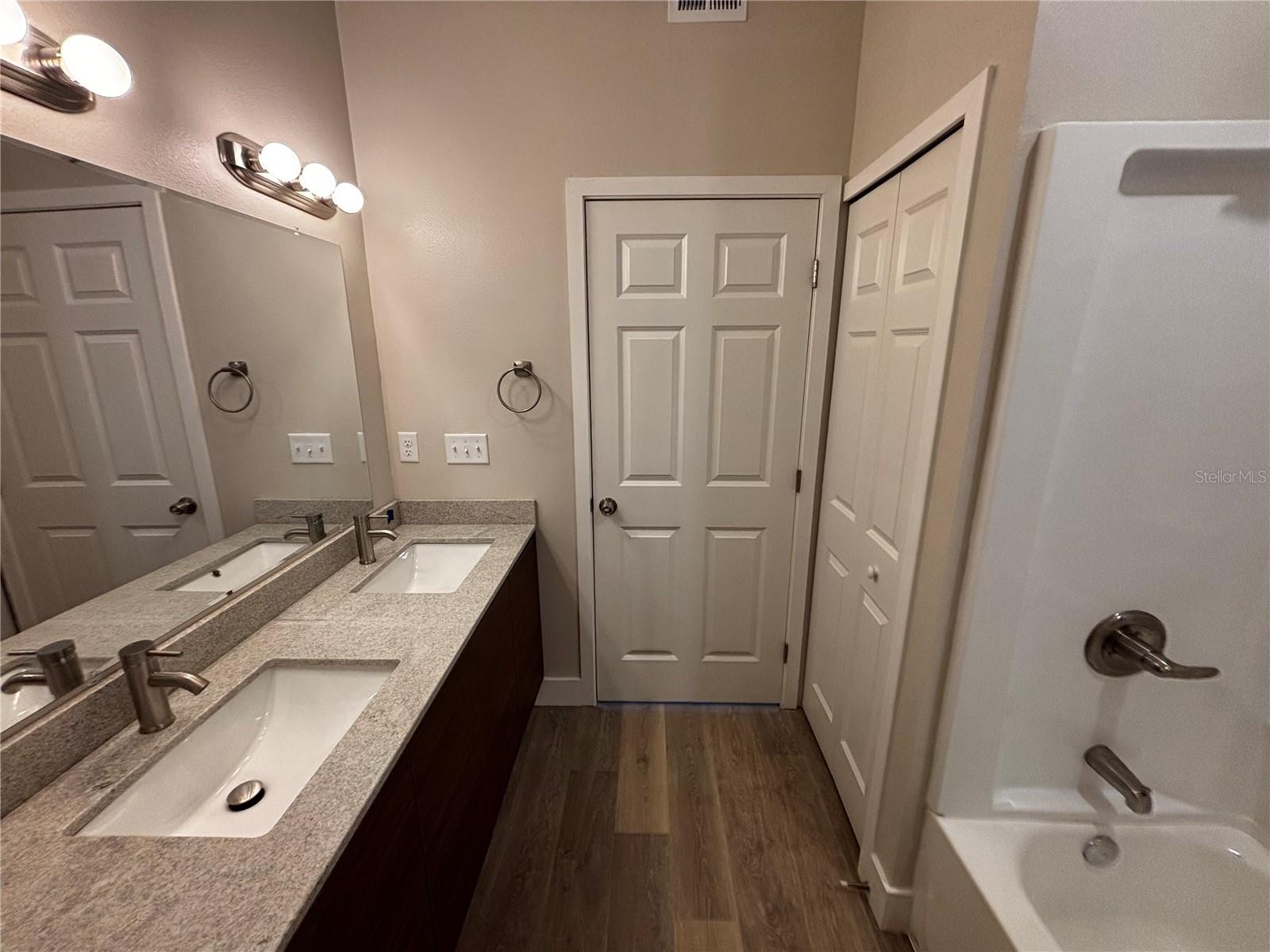 4424 S Texas Ave #304 Property Photo 15