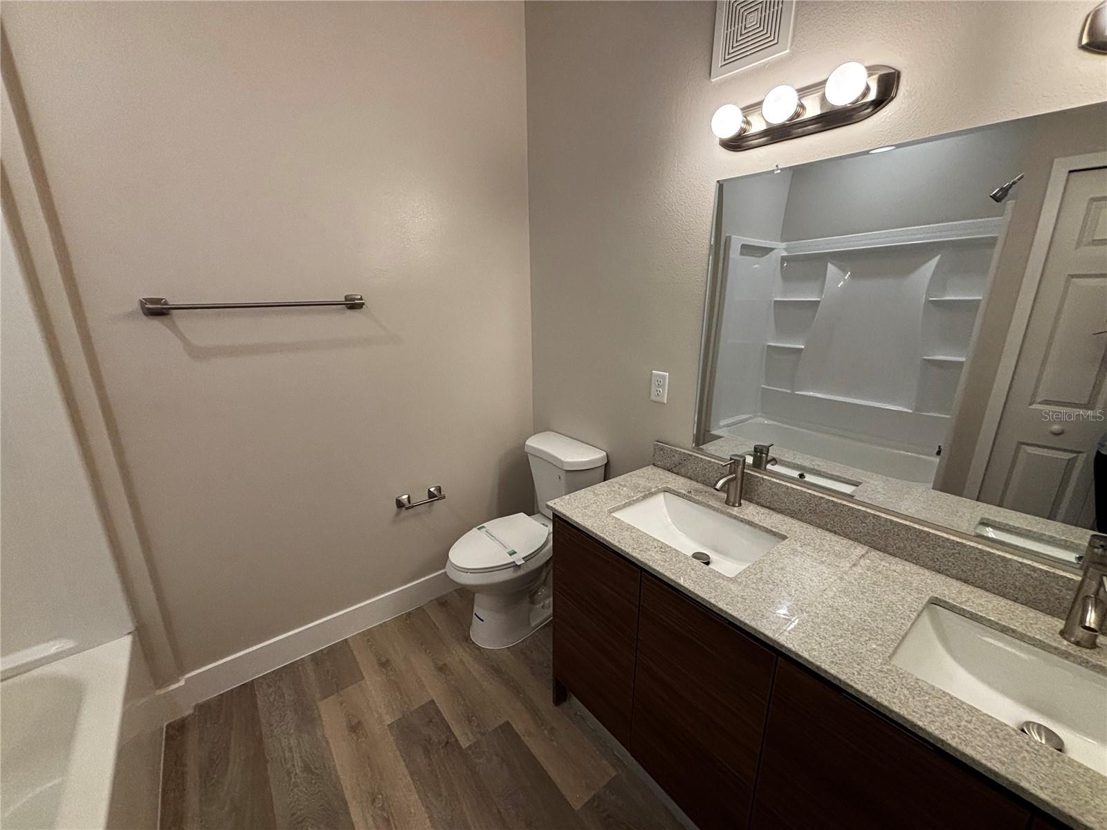 4424 S Texas Ave #304 Property Photo 18
