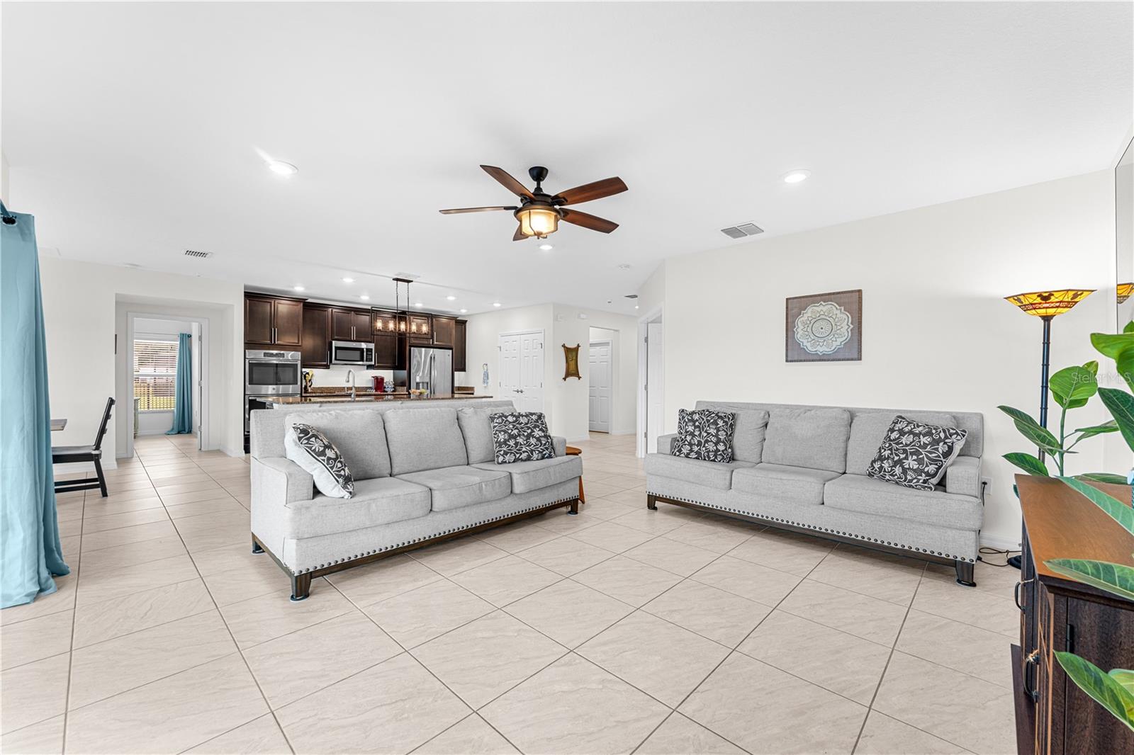 4851 Pearl Lake Ct Property Photo 23