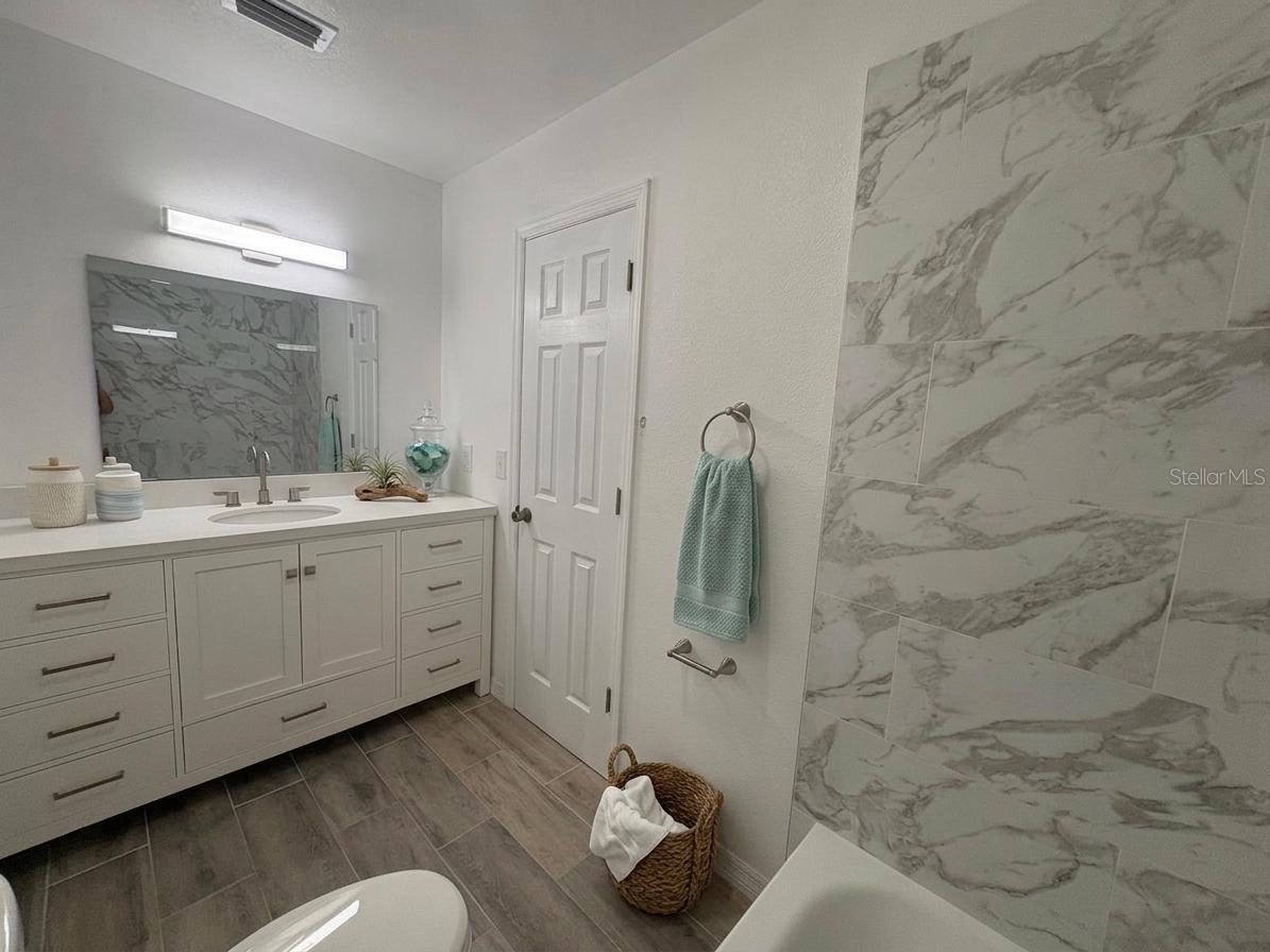 4033 Henley Rd #1707 Property Photo 7