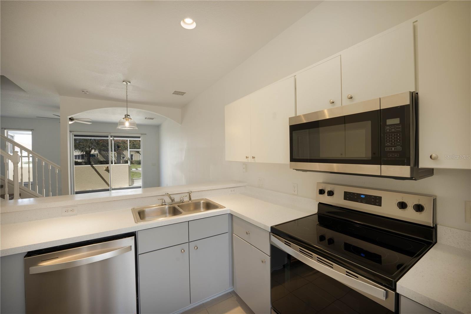 1241 S Beach Cir Property Photo 2